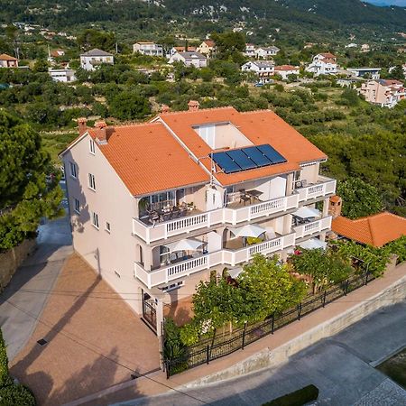 Katarina Apartments Rab Town Bagian luar foto
