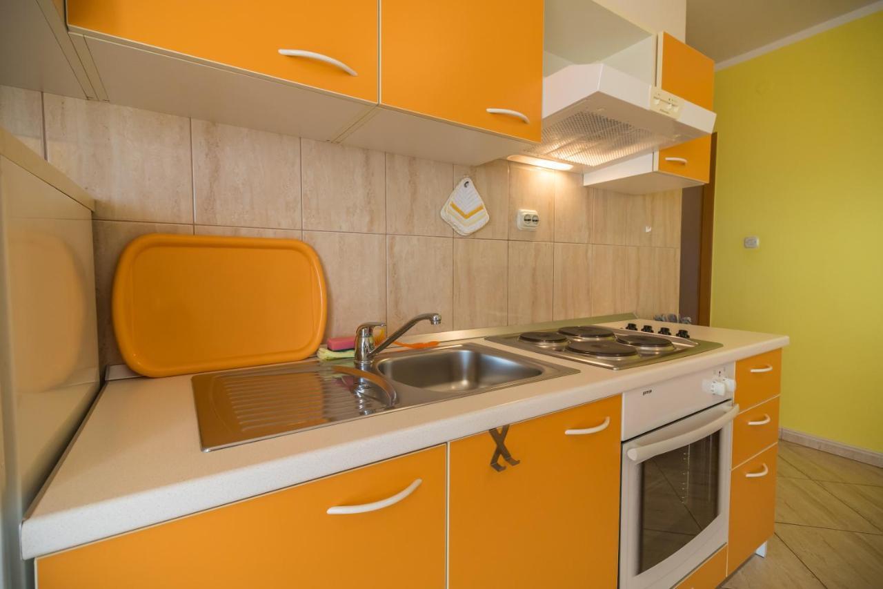 Katarina Apartments Rab Town Bagian luar foto