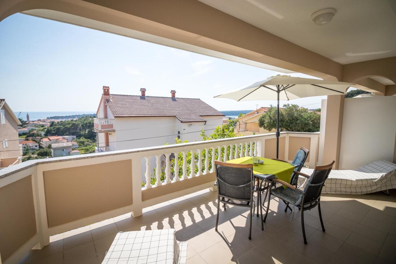 Katarina Apartments Rab Town Bagian luar foto