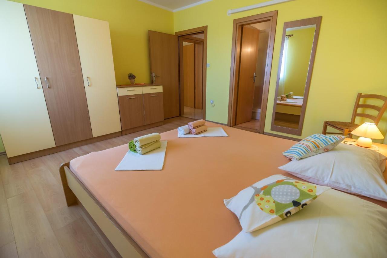 Katarina Apartments Rab Town Bagian luar foto